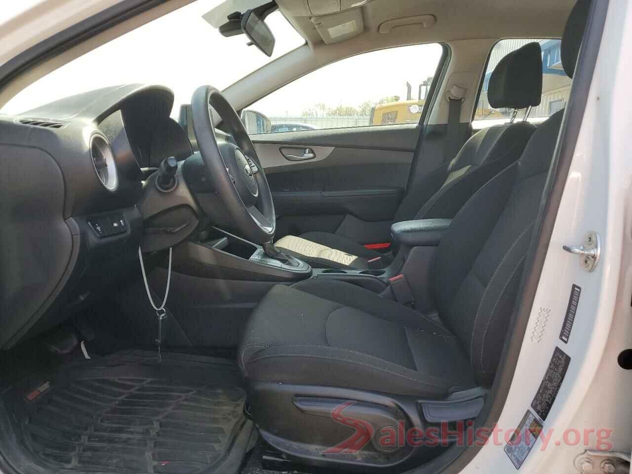 3KPF24AD0KE137902 2019 KIA FORTE