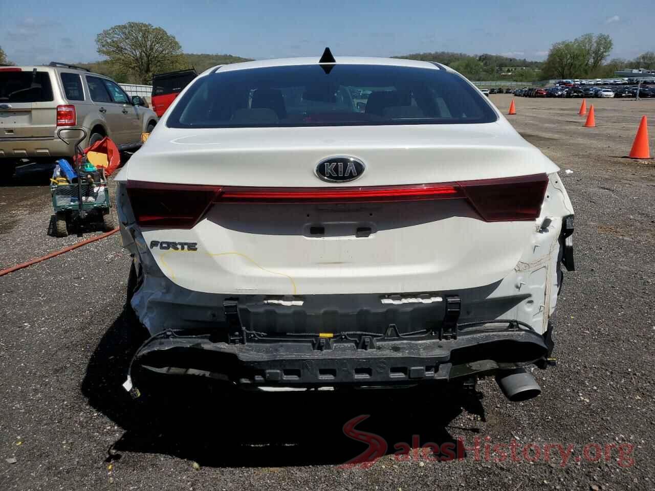 3KPF24AD0KE137902 2019 KIA FORTE