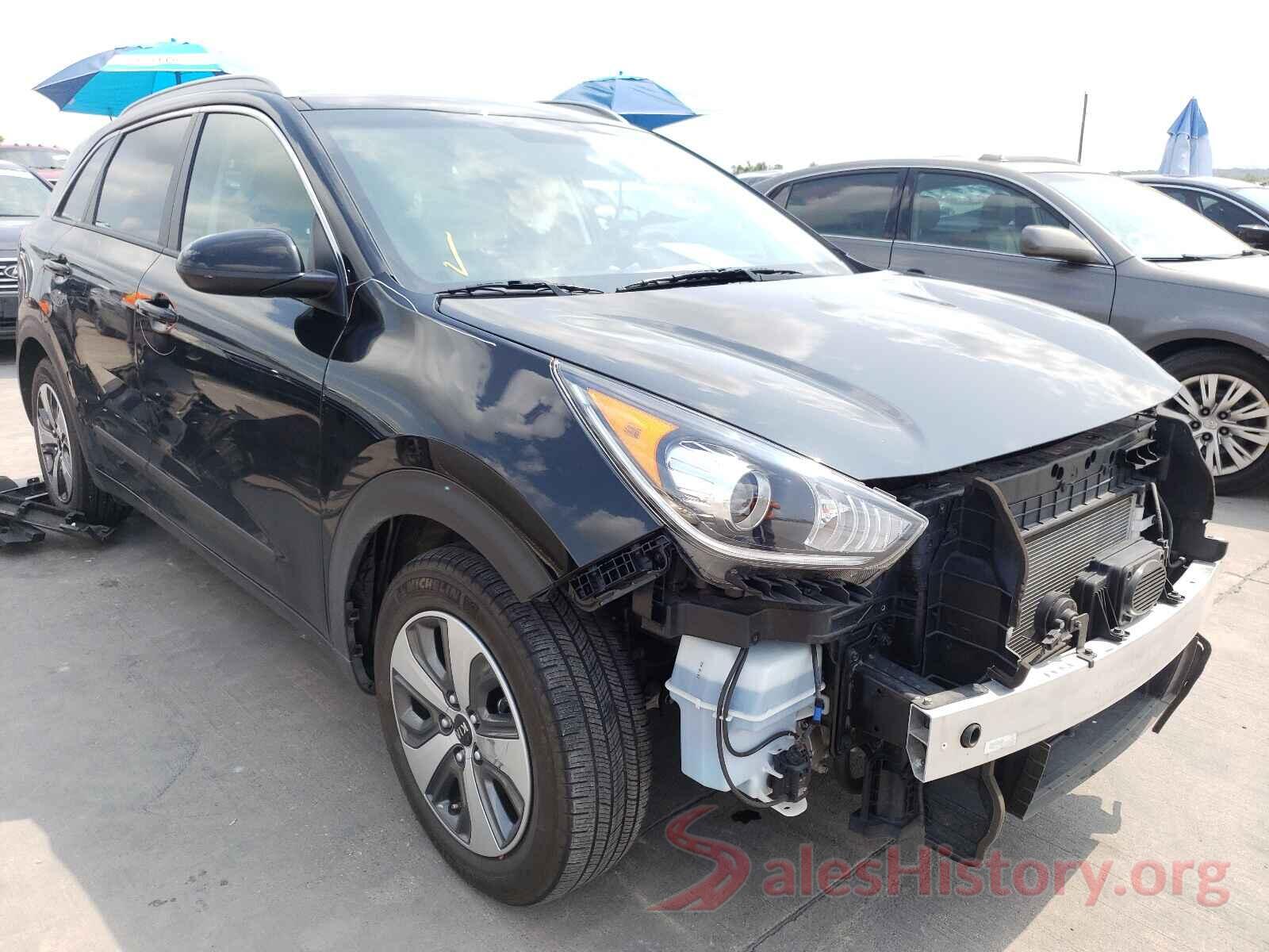 KNDCB3LC9K5226770 2019 KIA NIRO