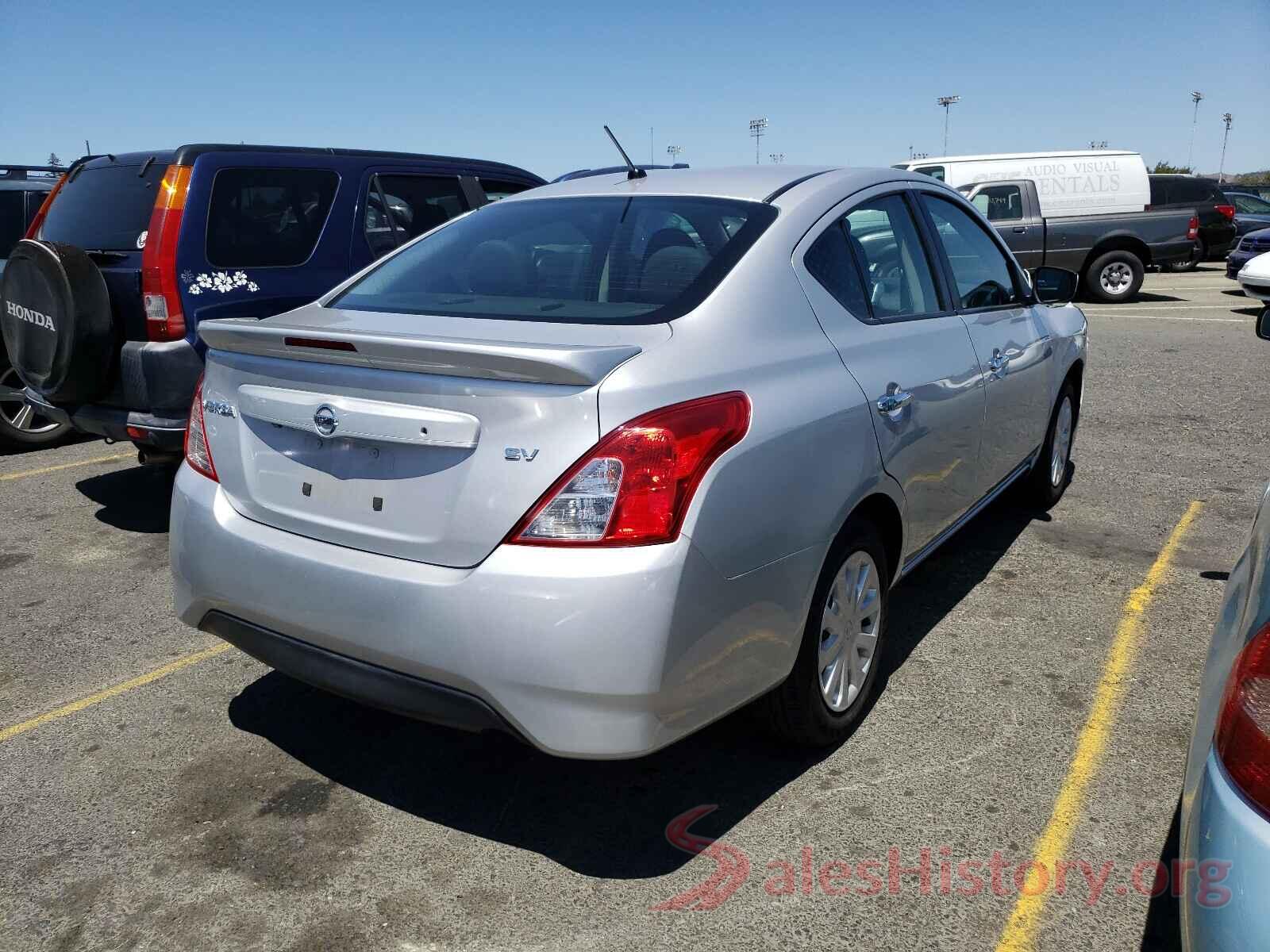 3N1CN7AP9KL817382 2019 NISSAN VERSA