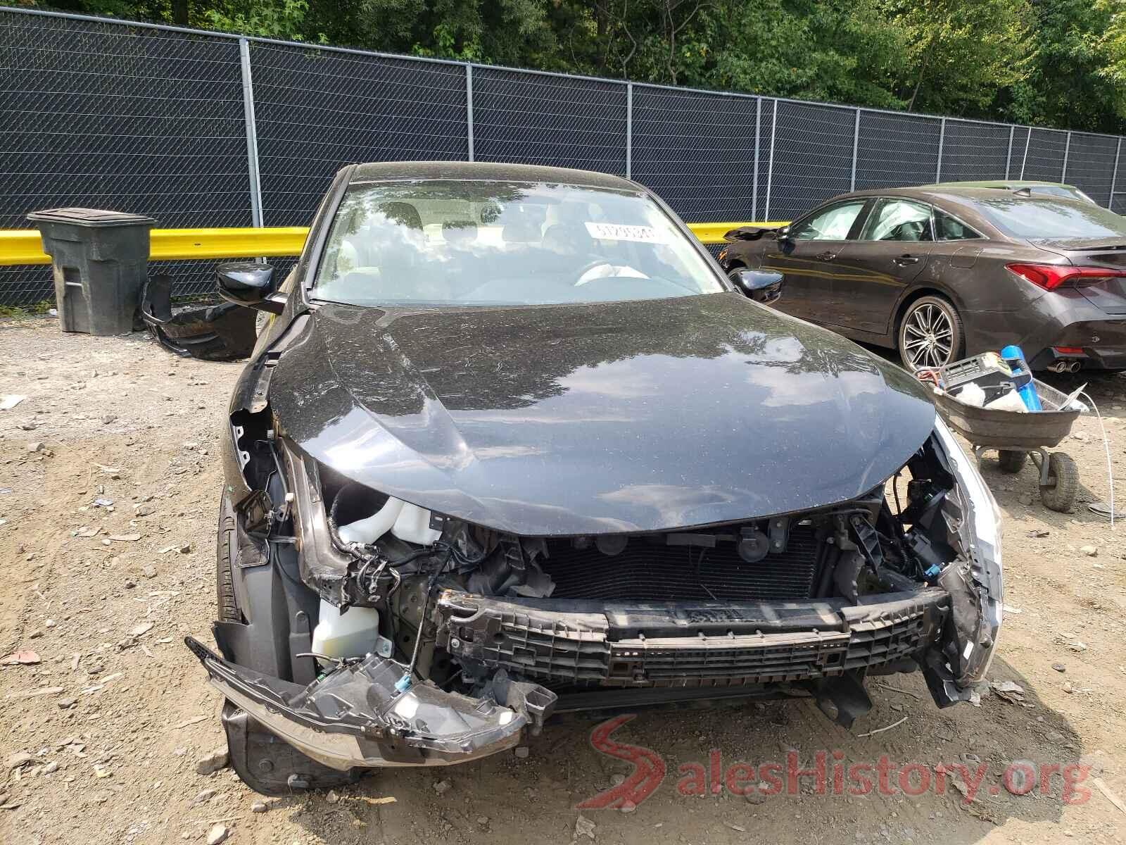 1HGCR2F38HA146685 2017 HONDA ACCORD