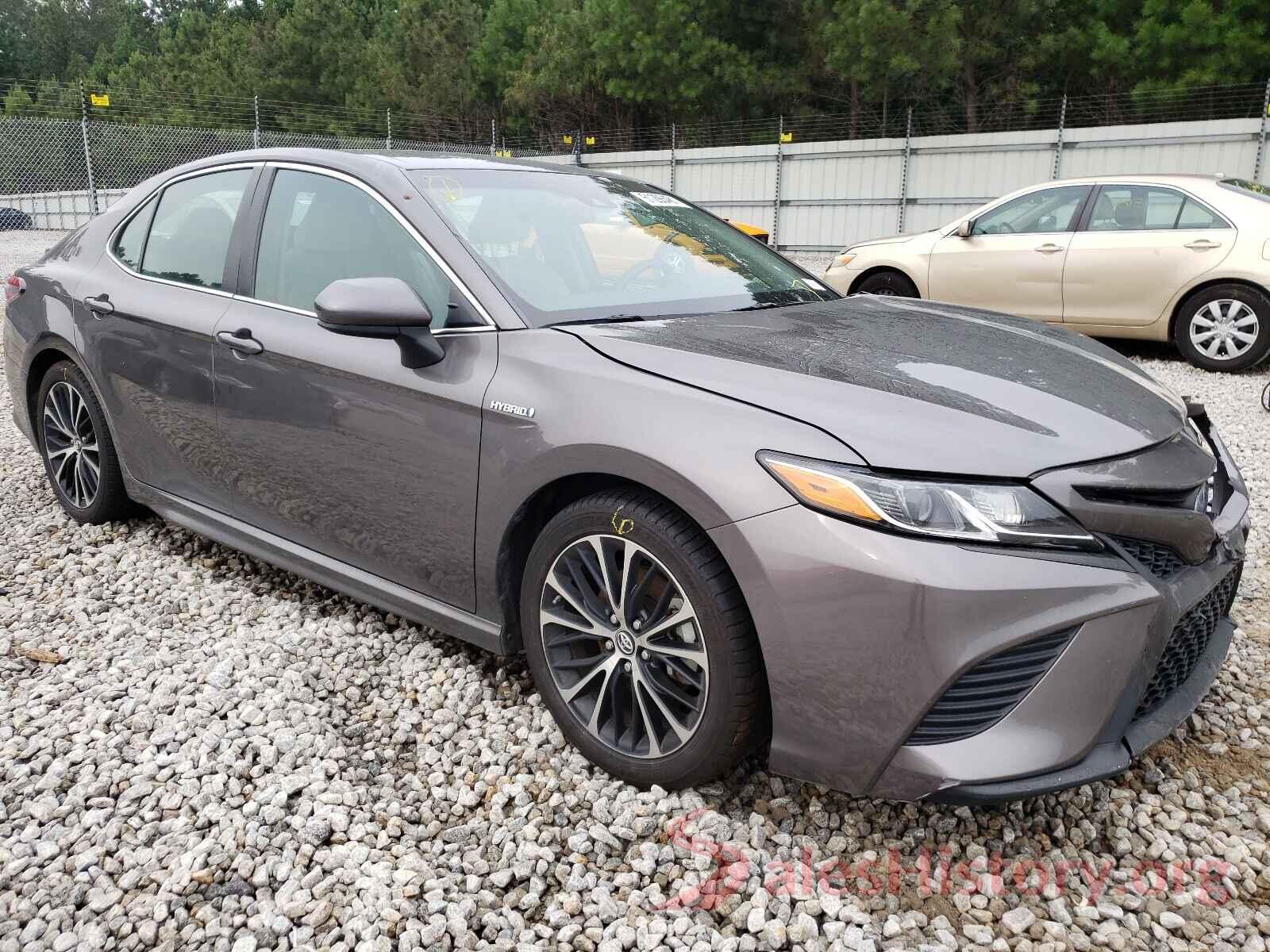 4T1B21HK6JU004252 2018 TOYOTA CAMRY