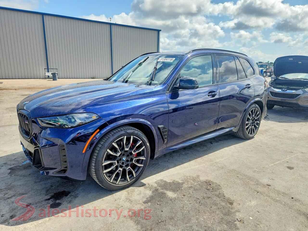 5UX33EU03R9T09335 2024 BMW X5