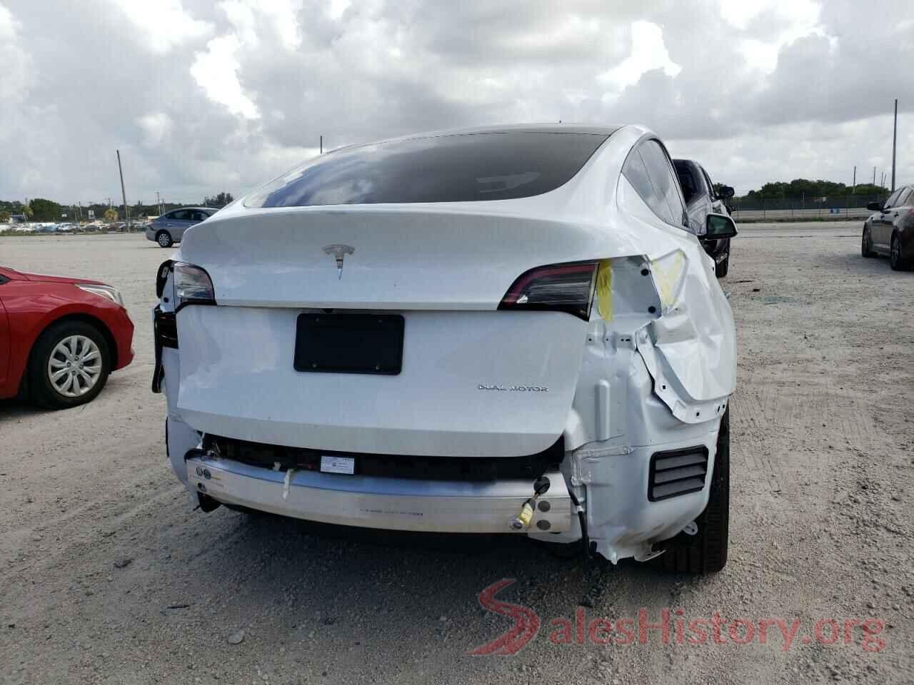 7SAYGDEE5NF331503 2022 TESLA MODEL Y