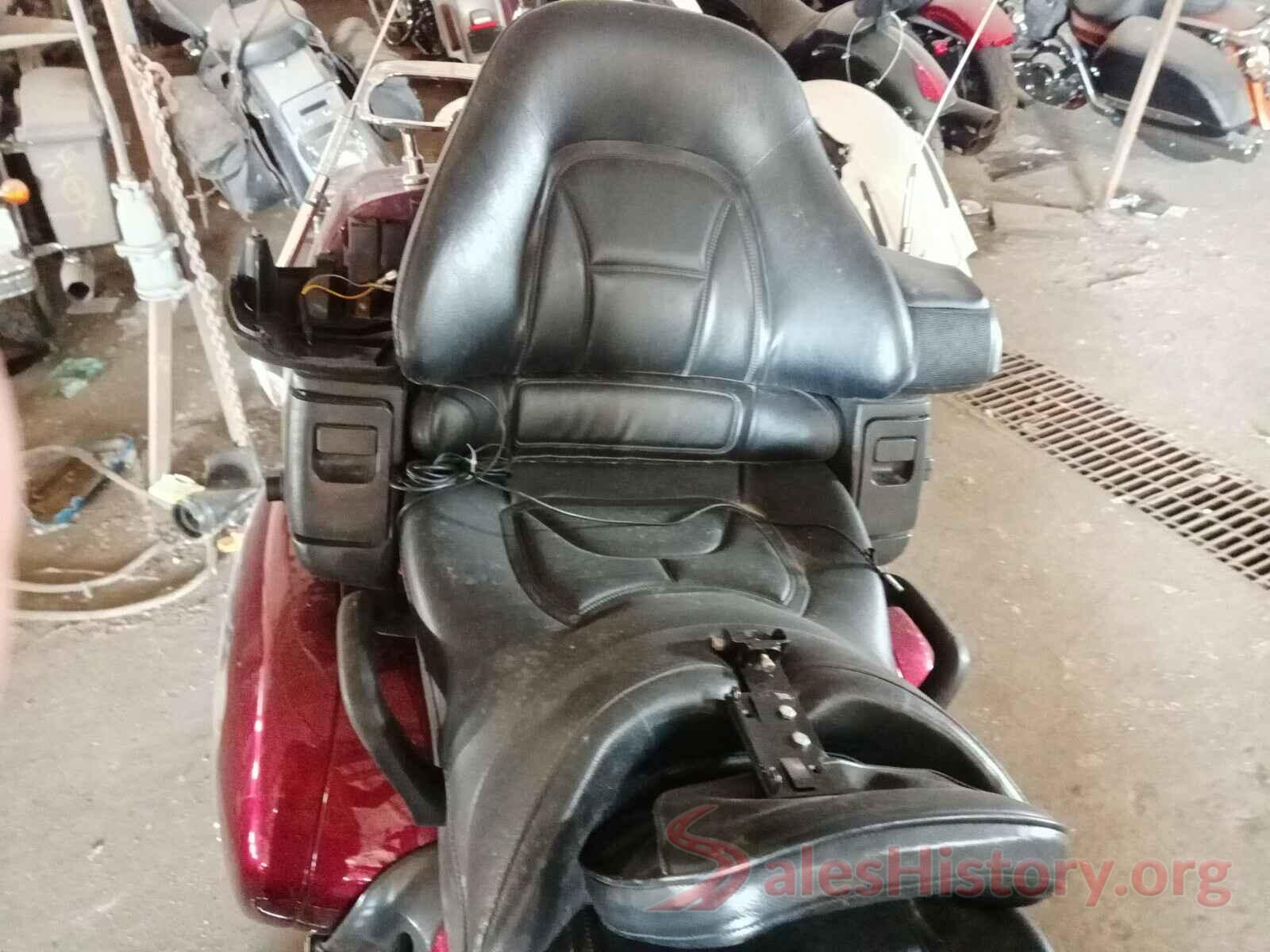 1HFSC47074A307376 2004 HONDA GL CYCLE