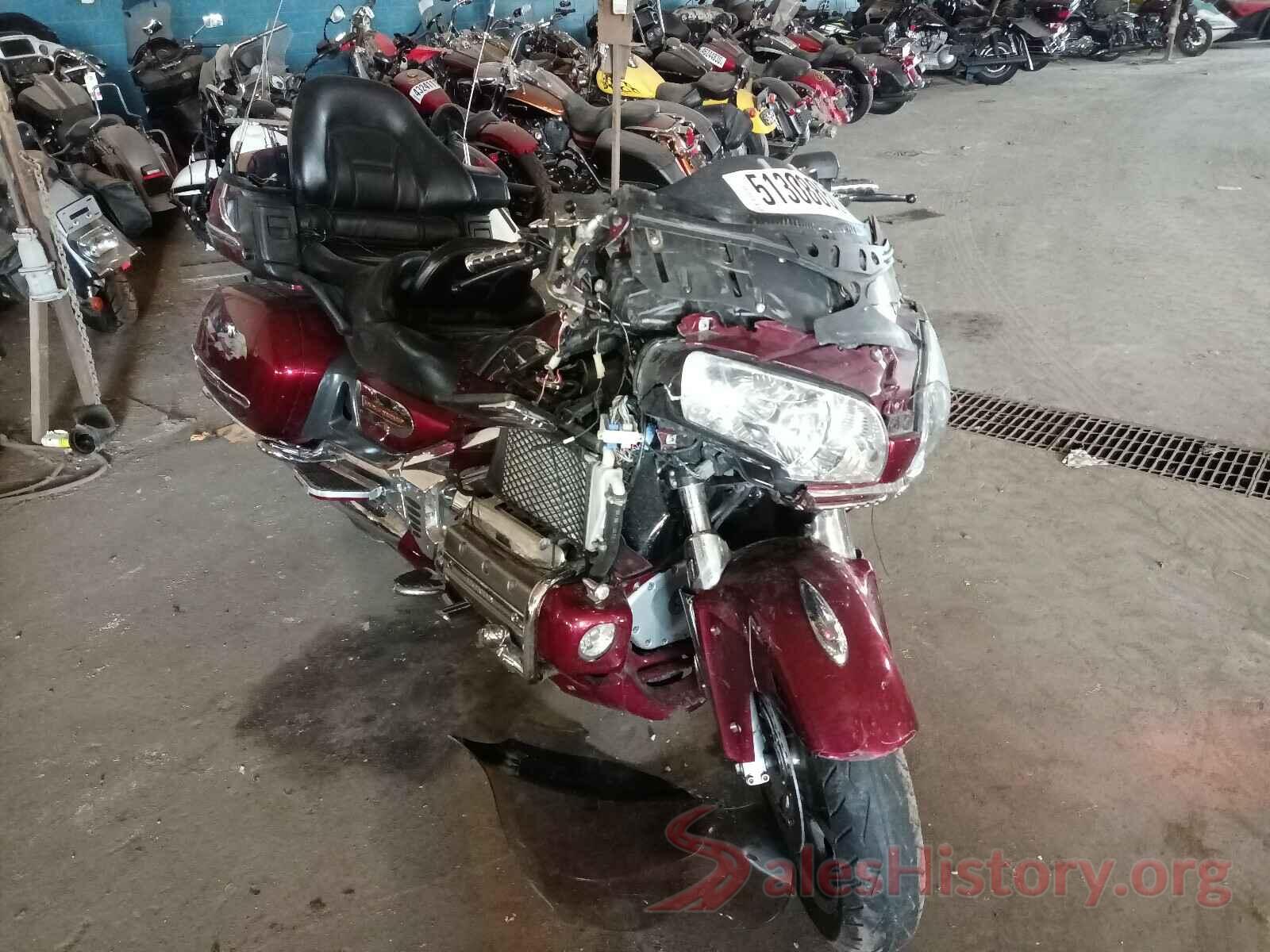 1HFSC47074A307376 2004 HONDA GL CYCLE