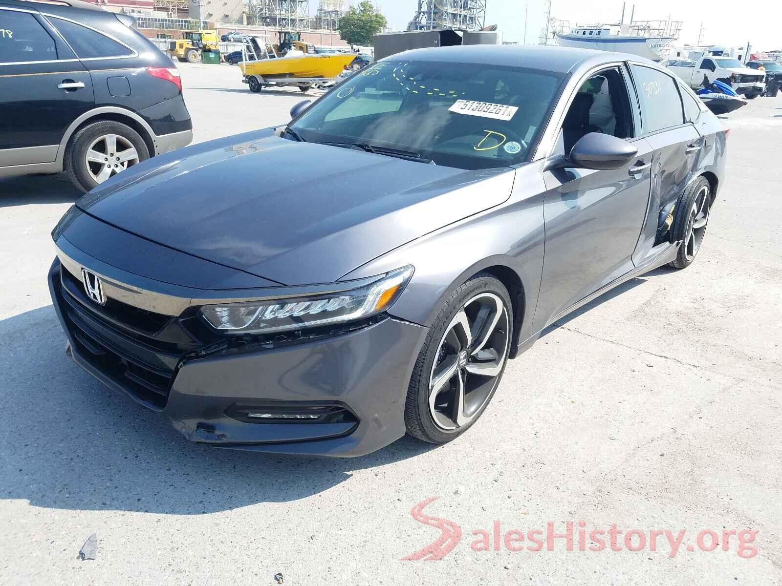 1HGCV1F33JA211972 2018 HONDA ACCORD