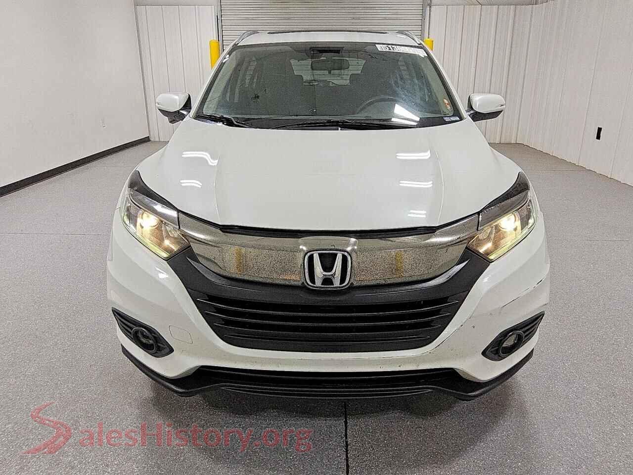 2020 HONDA HR-V VIN 3CZRU5H52LM710036, rear view
