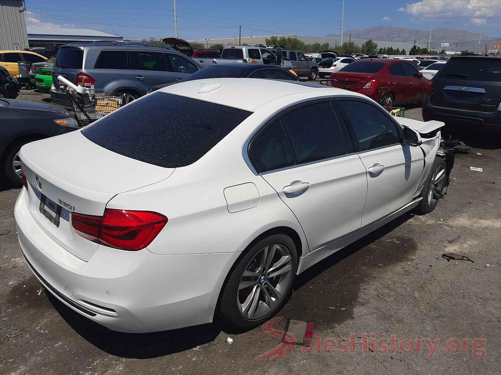 WBA8B9G5XJNU99829 2018 BMW 3 SERIES