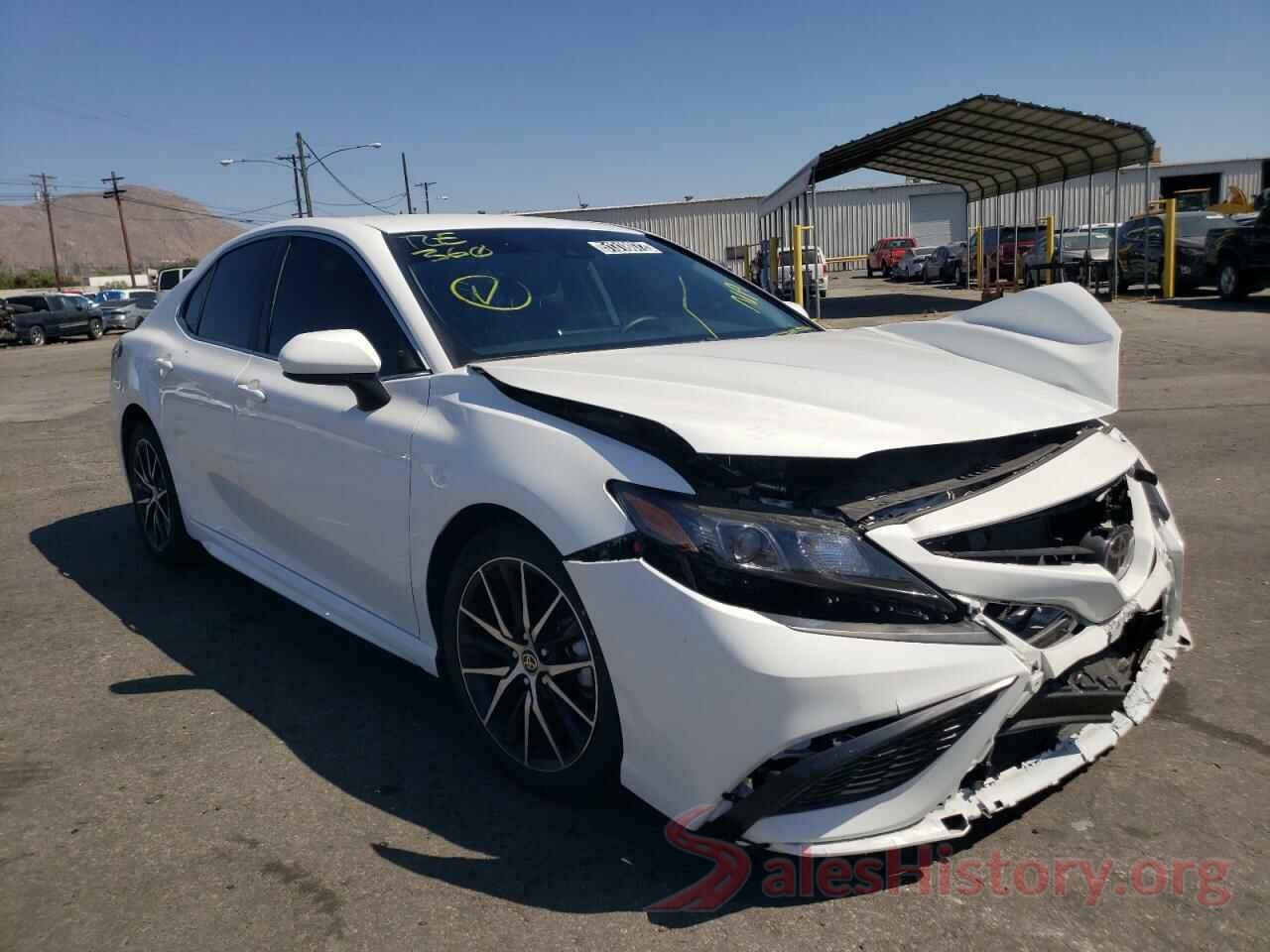 4T1G11AK8MU485984 2021 TOYOTA CAMRY