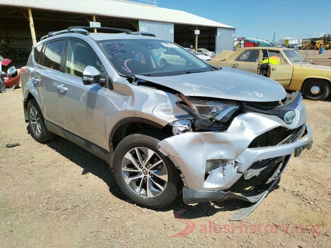 JTMRJREV7JD231467 2018 TOYOTA RAV4