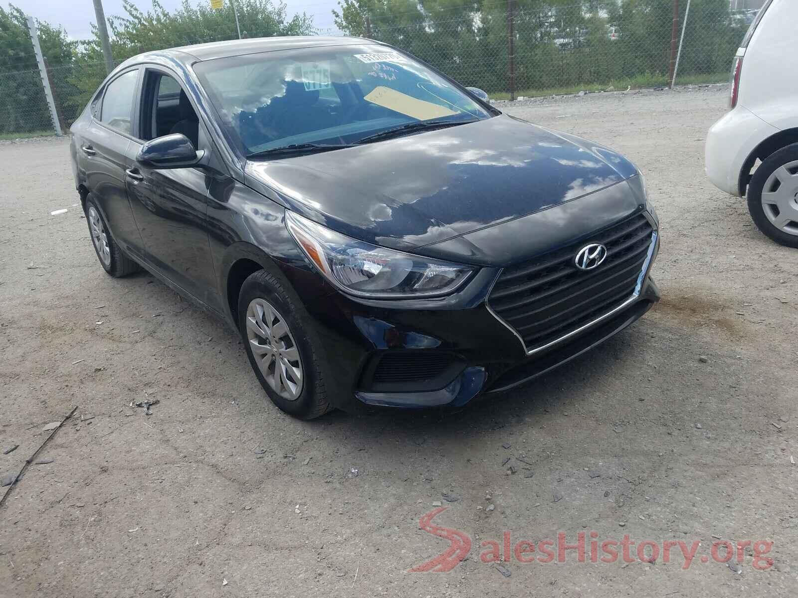 3KPC24A35JE009261 2018 HYUNDAI ACCENT