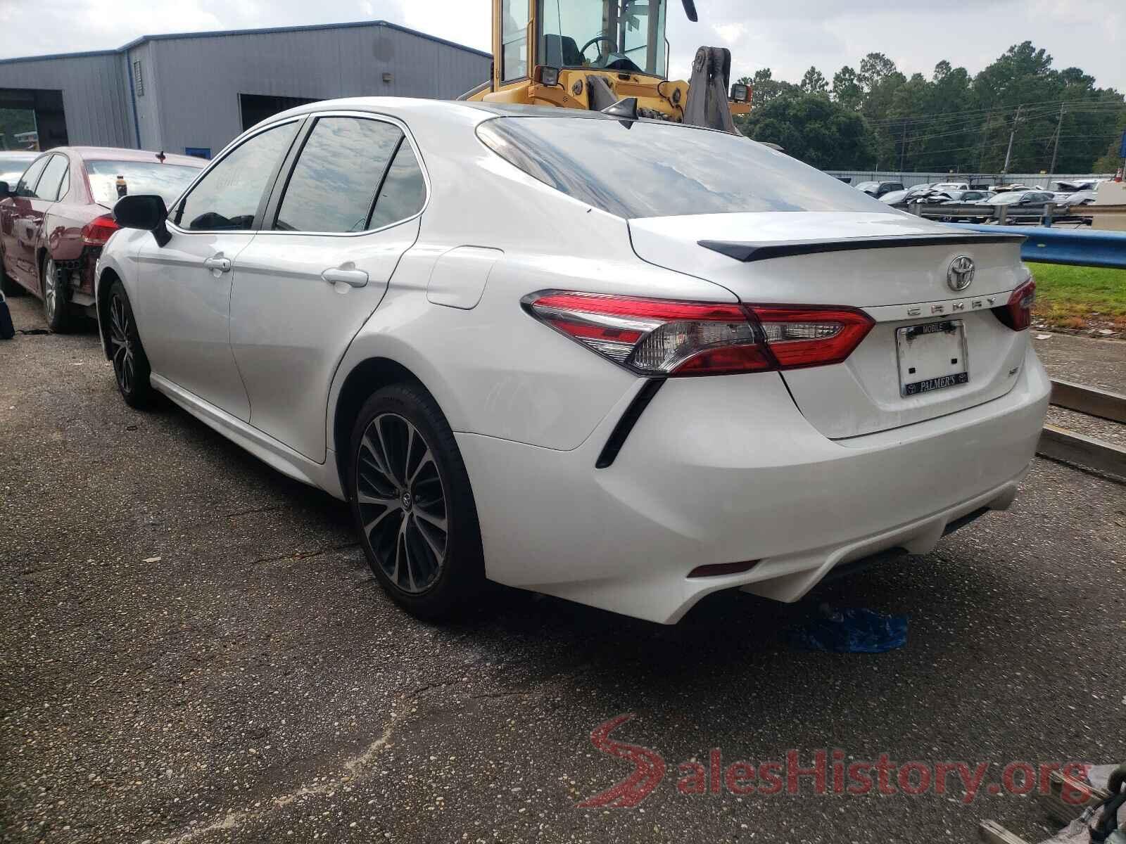 4T1B11HK0KU698621 2019 TOYOTA CAMRY