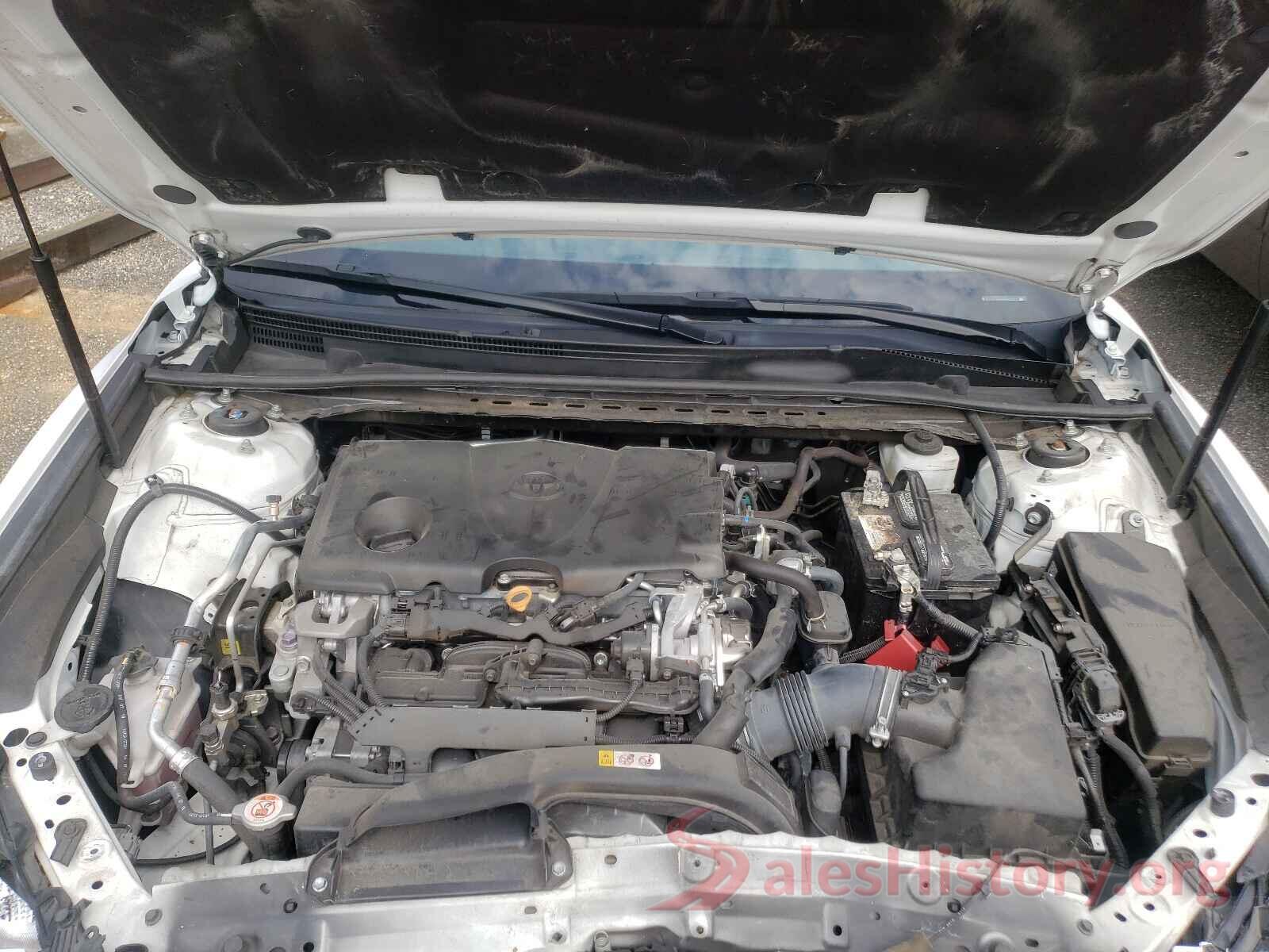 4T1B11HK0KU698621 2019 TOYOTA CAMRY