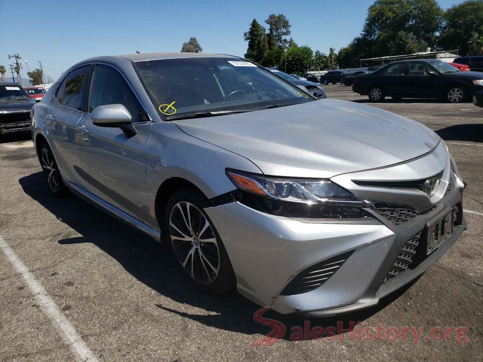 4T1B11HK8JU654283 2018 TOYOTA CAMRY