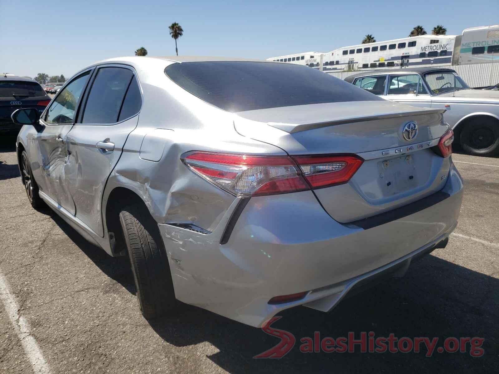 4T1B11HK8JU654283 2018 TOYOTA CAMRY