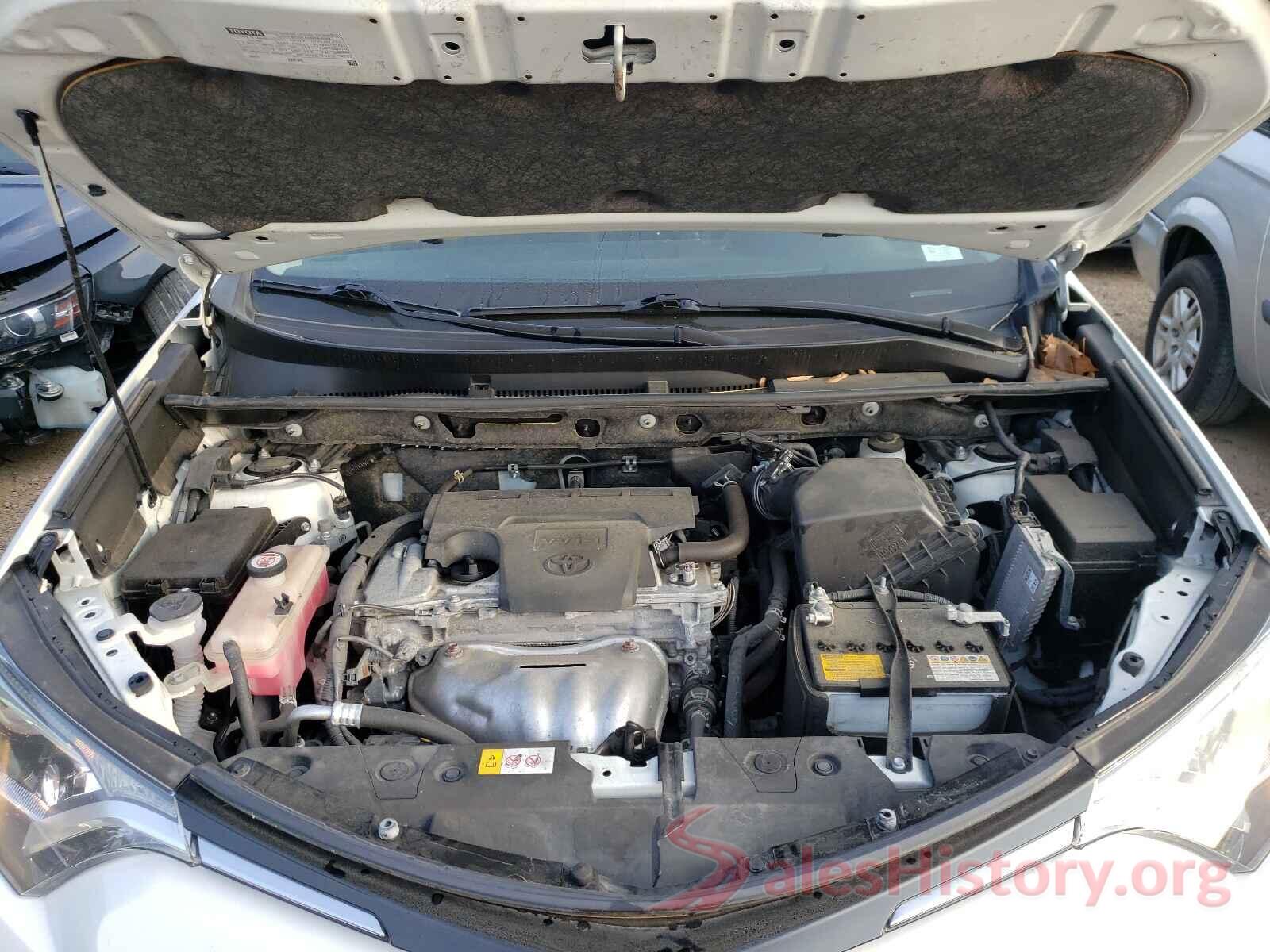 JTMRFREV4HJ716632 2017 TOYOTA RAV4