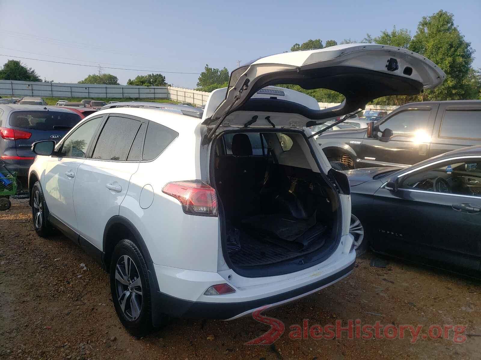 JTMRFREV4HJ716632 2017 TOYOTA RAV4