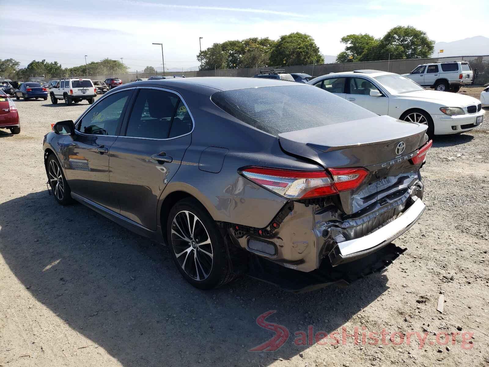 4T1B11HKXJU092905 2018 TOYOTA CAMRY