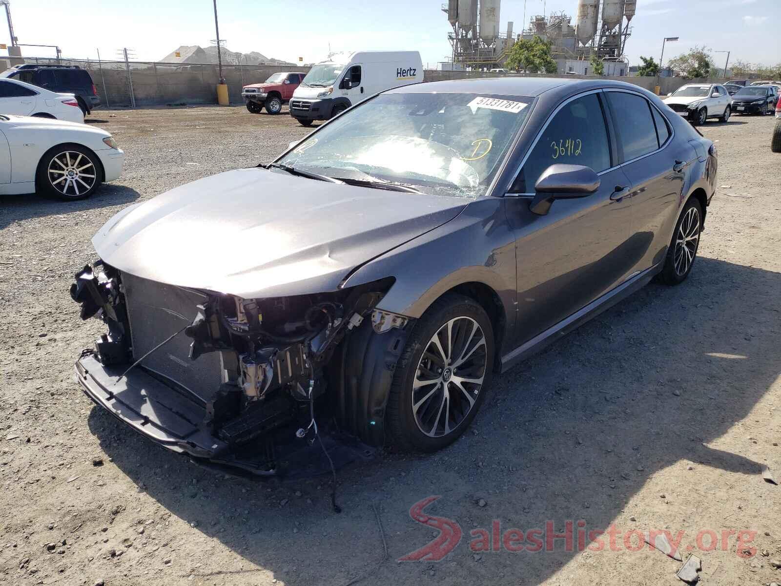 4T1B11HKXJU092905 2018 TOYOTA CAMRY