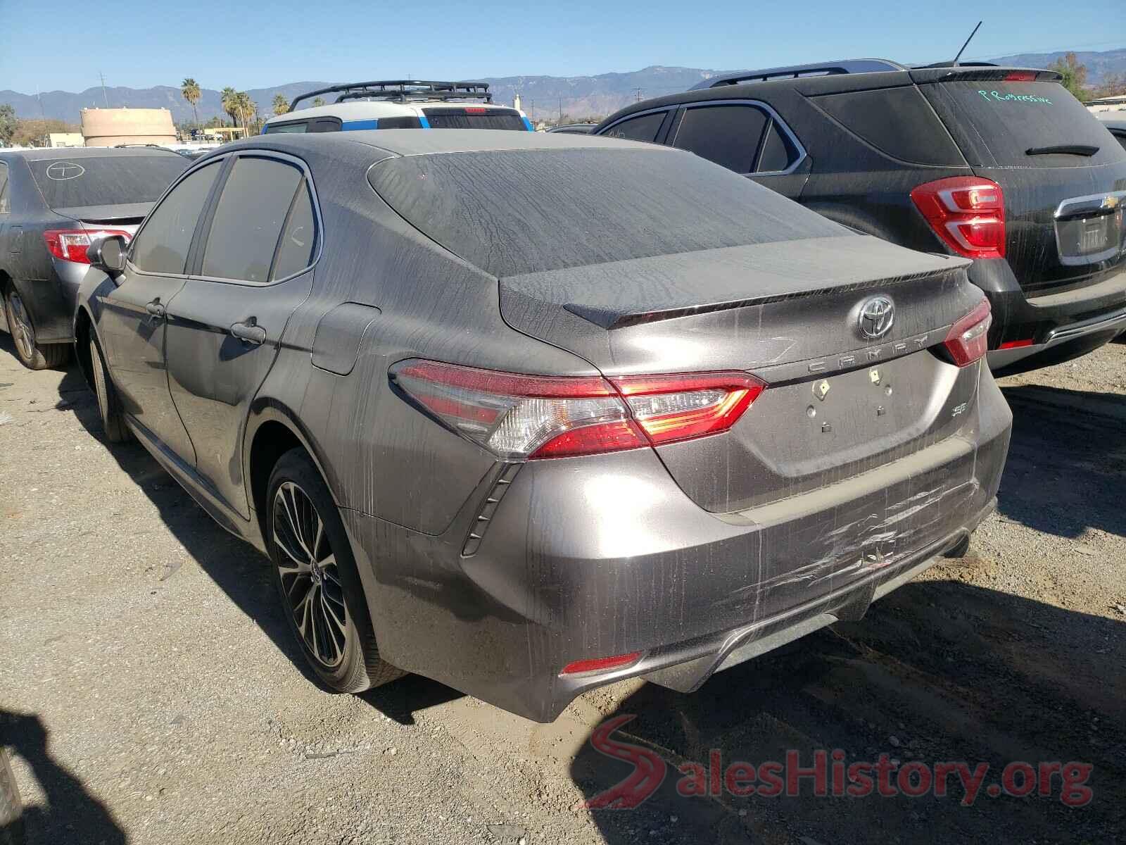 4T1B11HKXJU067356 2018 TOYOTA CAMRY