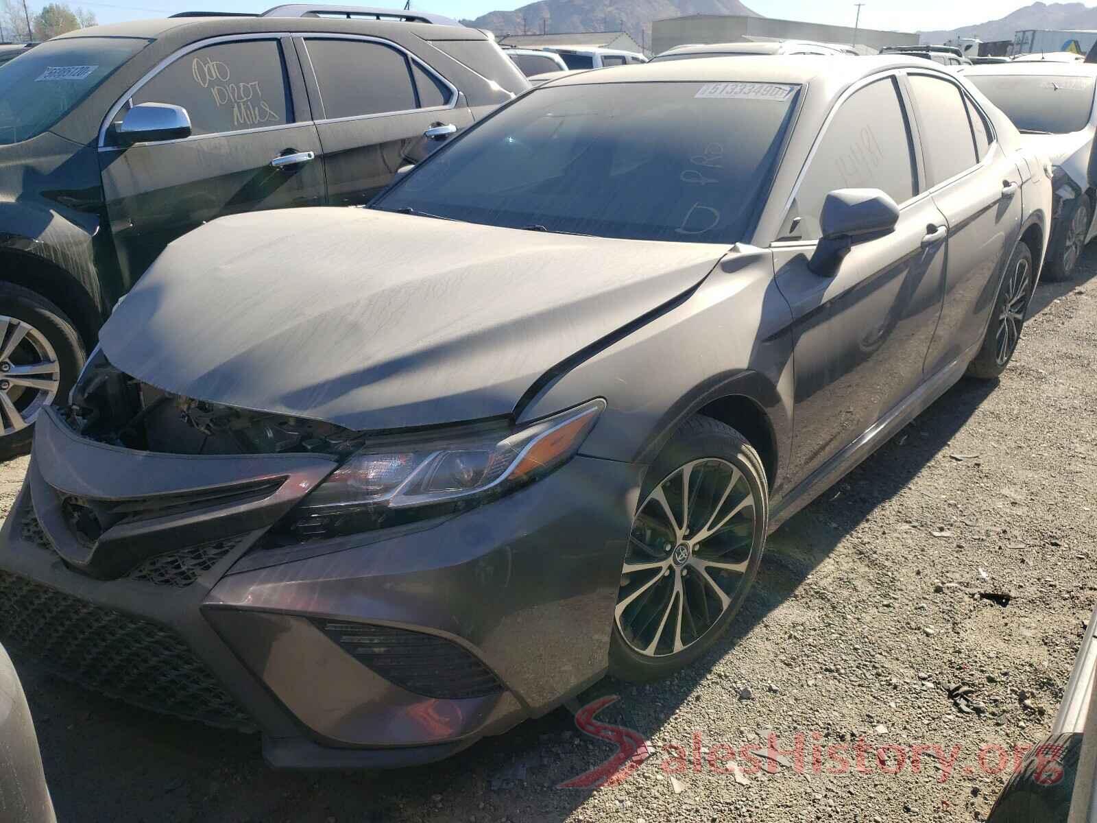 4T1B11HKXJU067356 2018 TOYOTA CAMRY