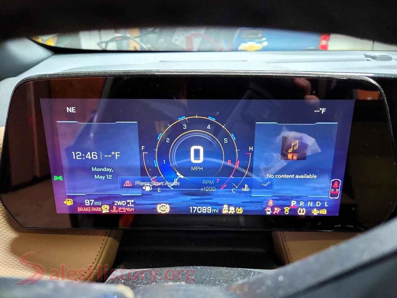 2025 CHEVROLET EQUINOX VIN 3GNAXSEG8SL137122, interior center console