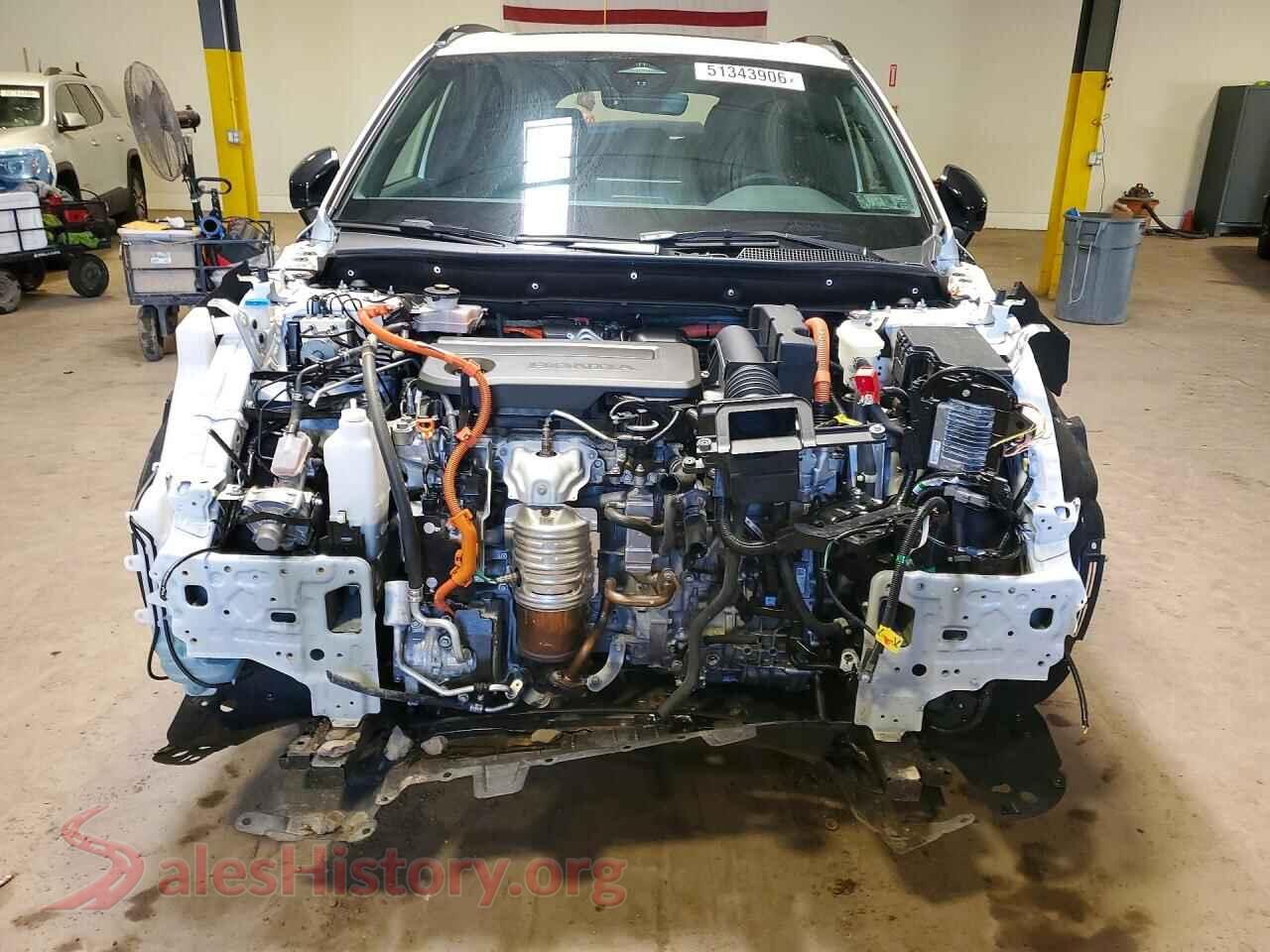 2025 HONDA CRV VIN 7FARS6H98SE025616, rear view