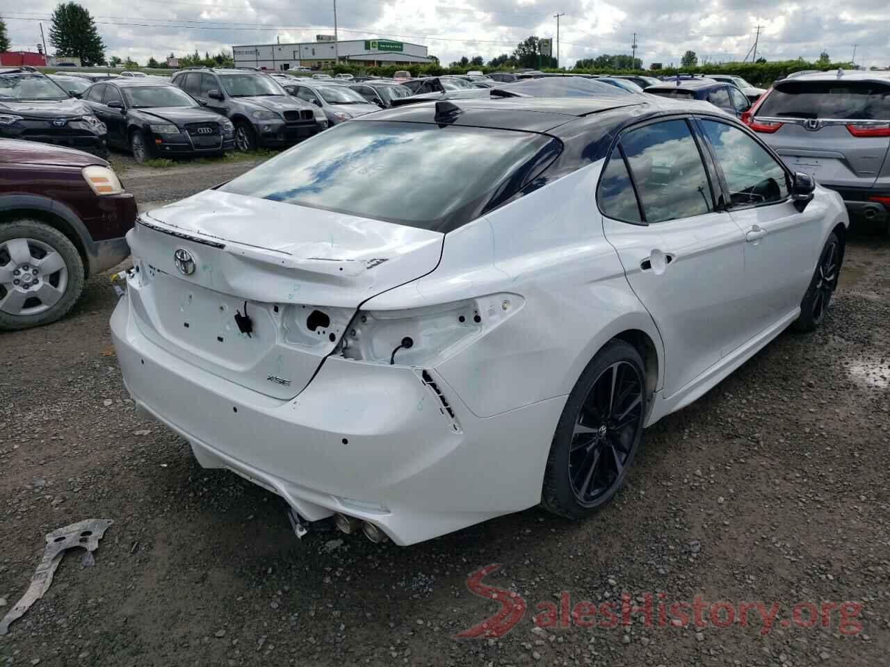 4T1B61HK6JU126162 2018 TOYOTA CAMRY