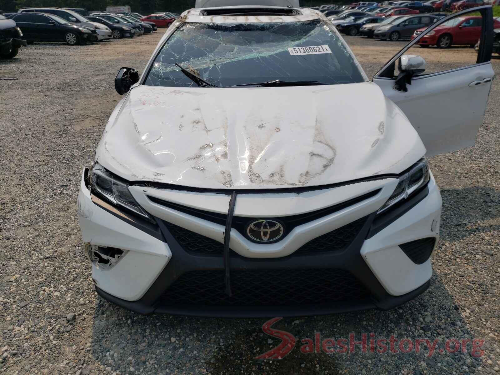 4T1B11HK8JU573512 2018 TOYOTA CAMRY