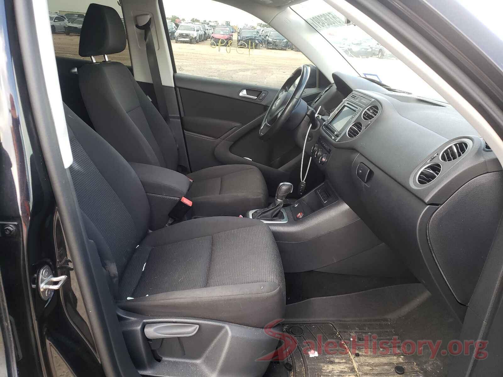 WVGAV7AX6HK042324 2017 VOLKSWAGEN TIGUAN