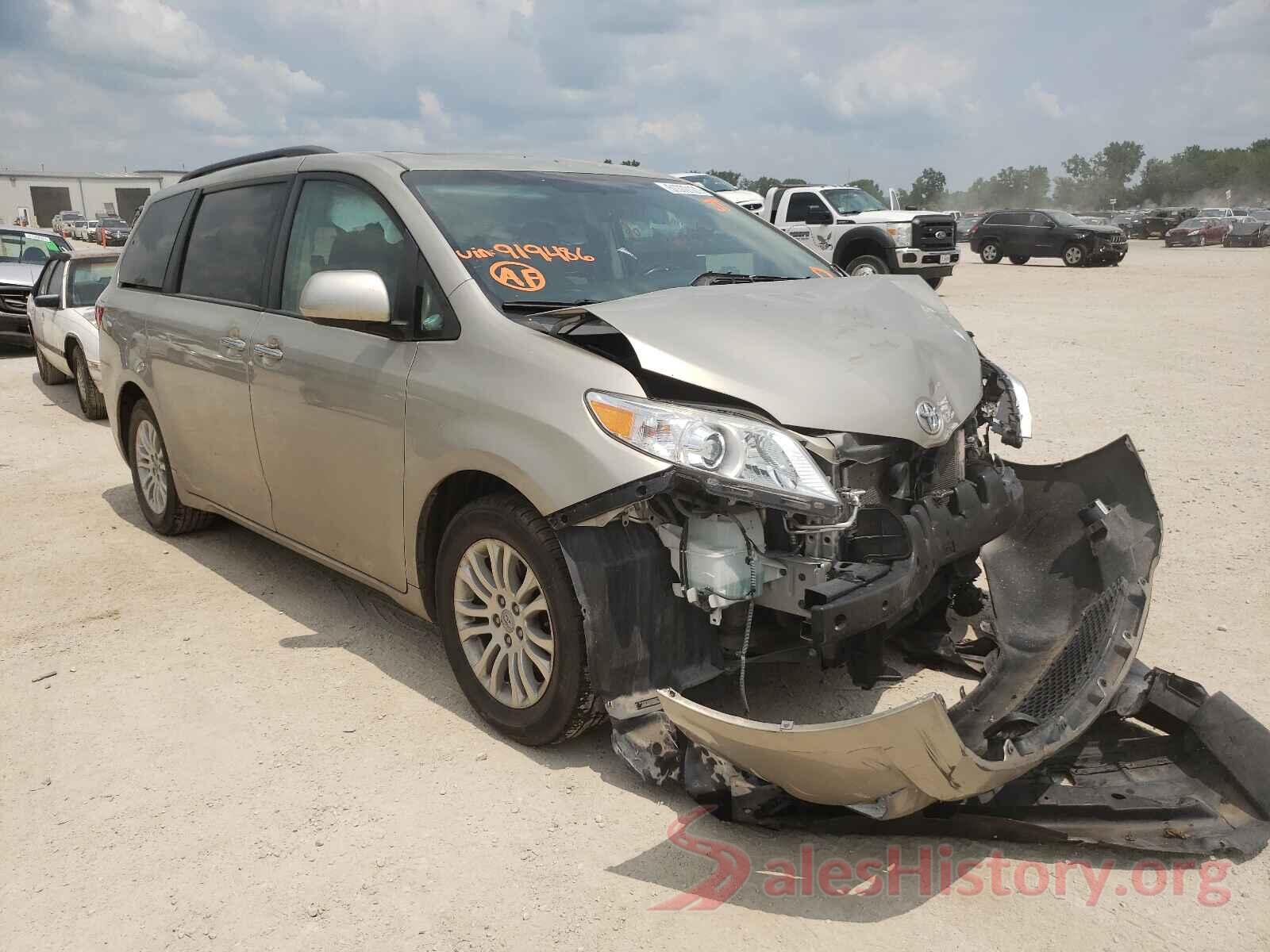 5TDYZ3DC2HS804159 2017 TOYOTA SIENNA