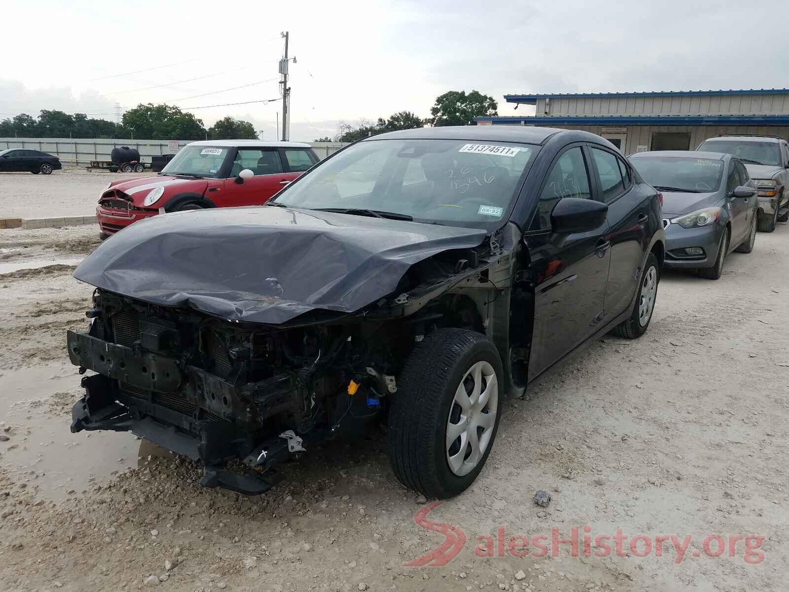 3MZBN1U74JM263546 2018 MAZDA 3