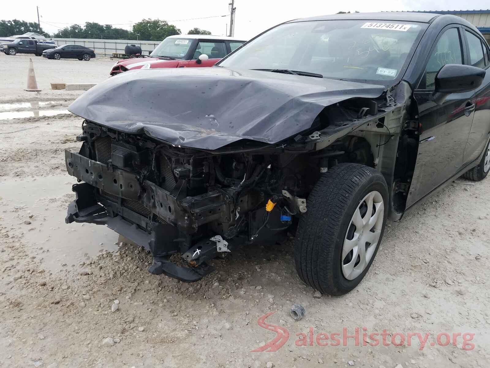 3MZBN1U74JM263546 2018 MAZDA 3