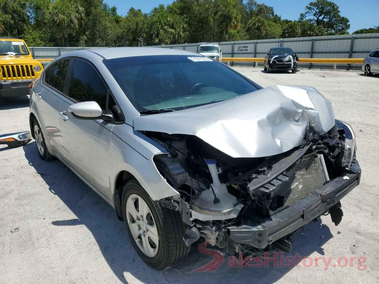 3KPFL4A71JE196169 2018 KIA FORTE