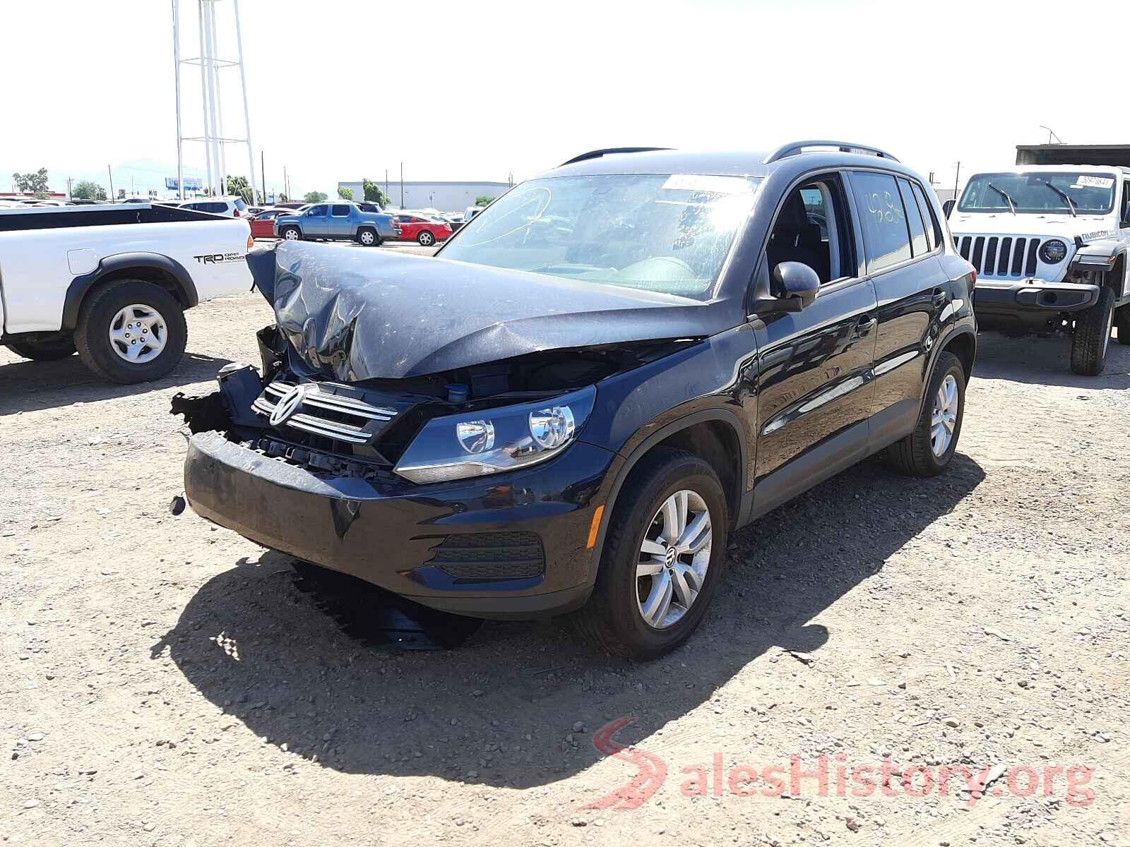 WVGAV7AX3HK022368 2017 VOLKSWAGEN TIGUAN