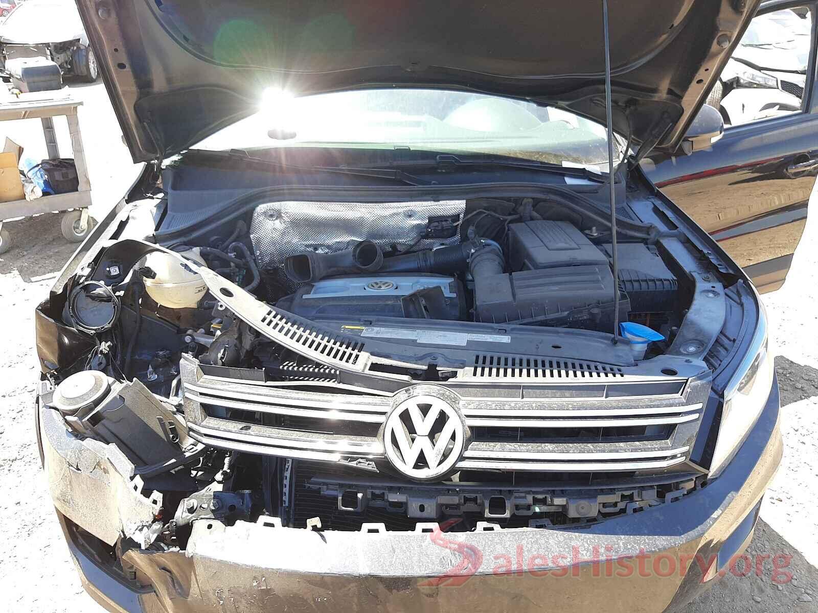 WVGAV7AX3HK022368 2017 VOLKSWAGEN TIGUAN