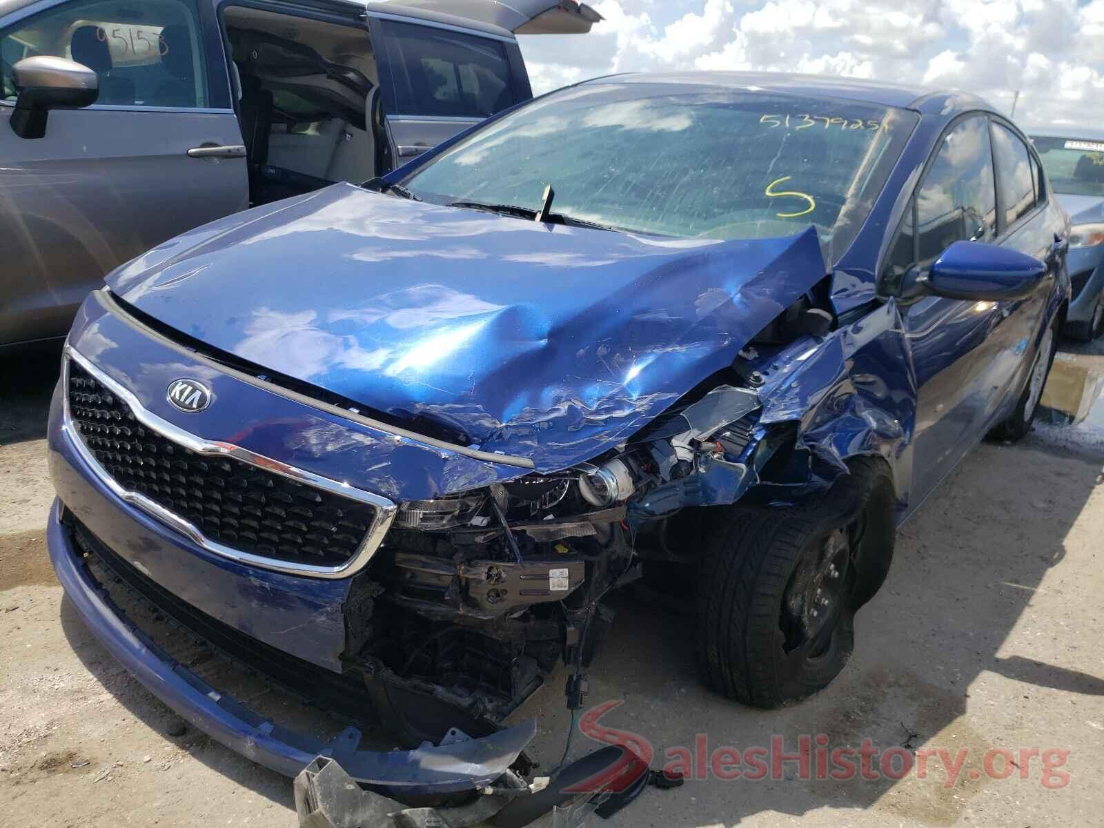 3KPFK4A70JE270992 2018 KIA FORTE