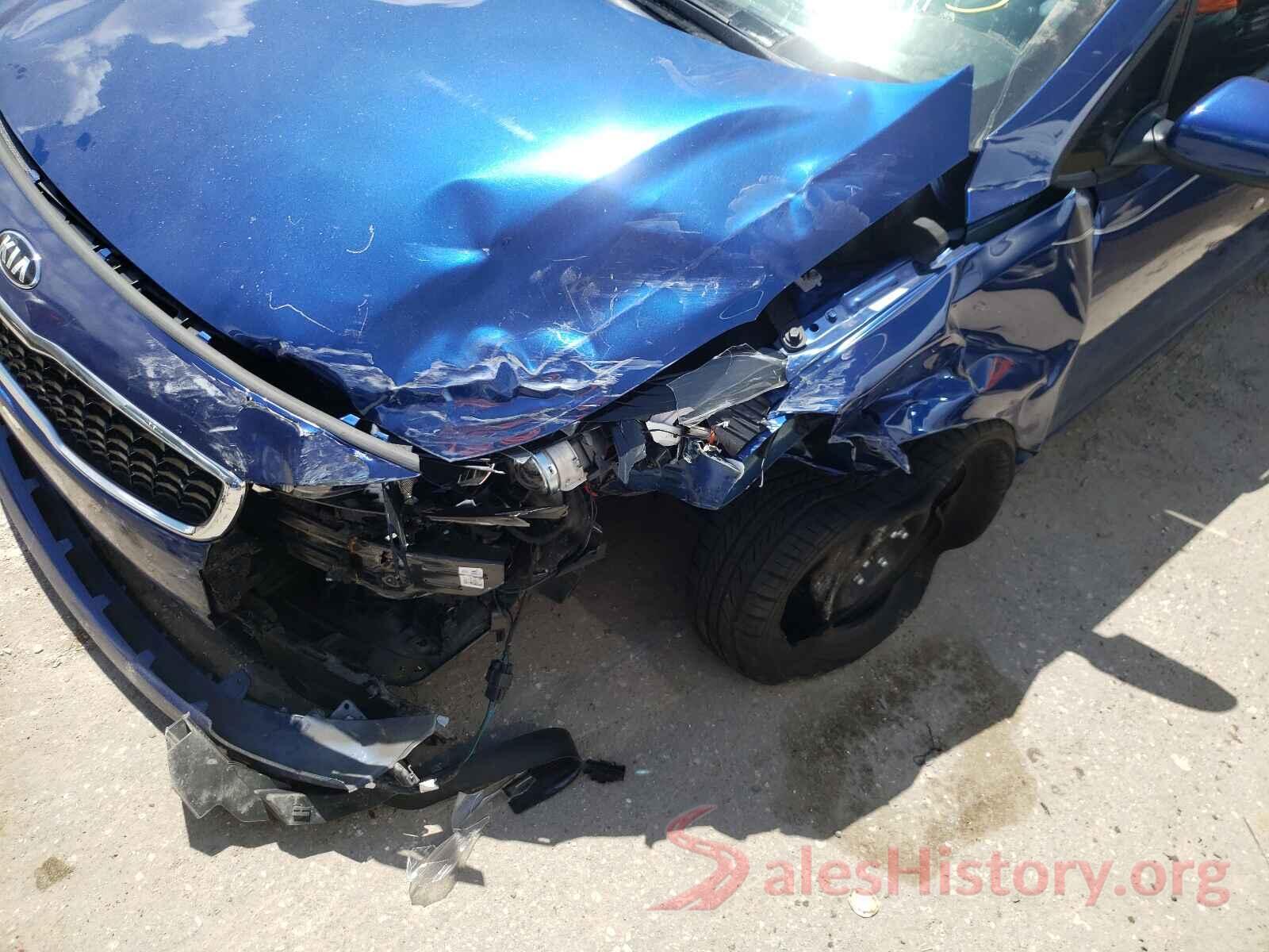 3KPFK4A70JE270992 2018 KIA FORTE