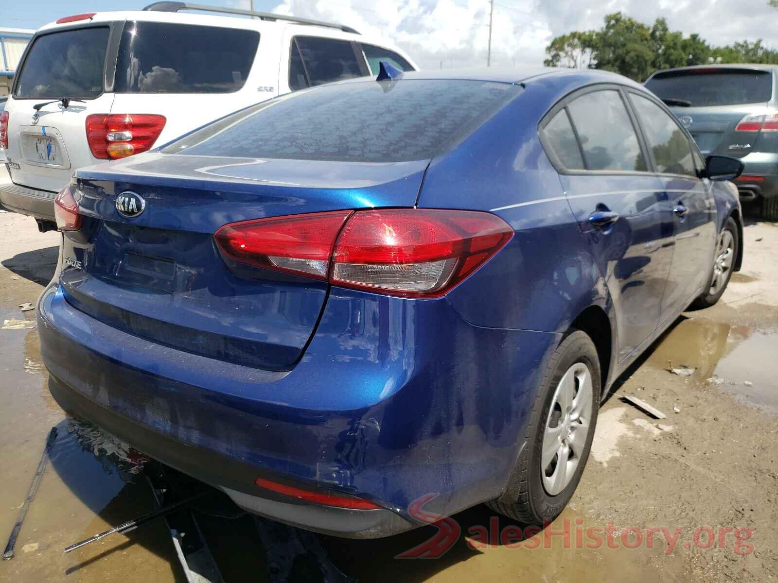 3KPFK4A70JE270992 2018 KIA FORTE