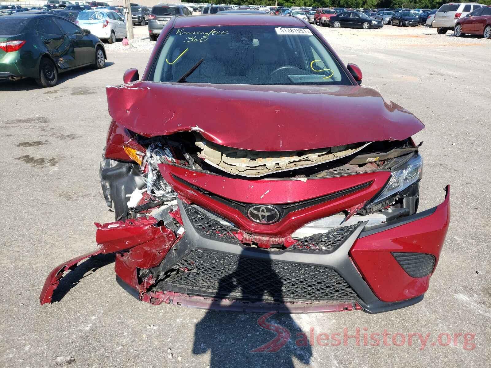 4T1B11HK2JU545169 2018 TOYOTA CAMRY