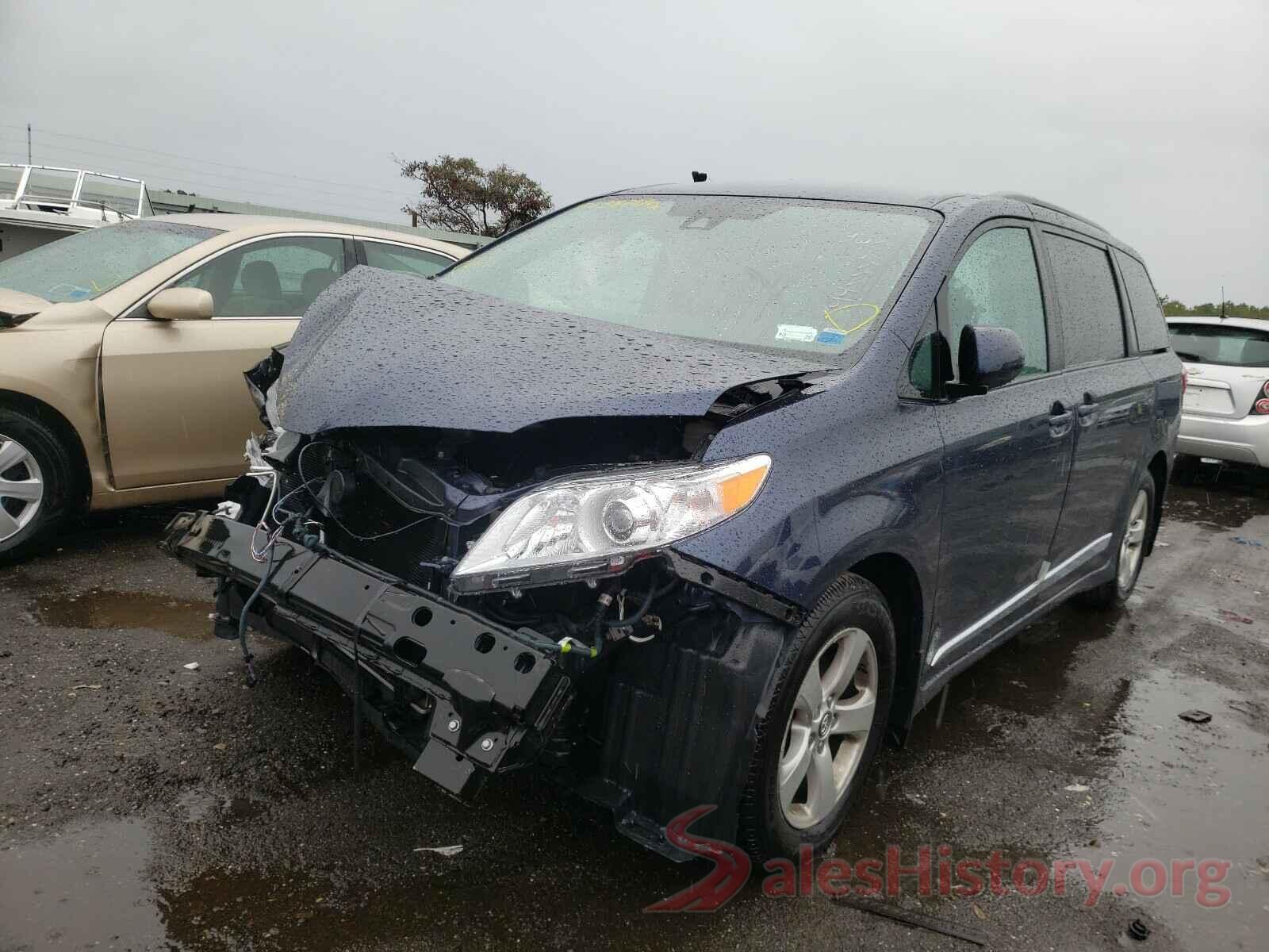 5TDKZ3DC4JS948887 2018 TOYOTA SIENNA