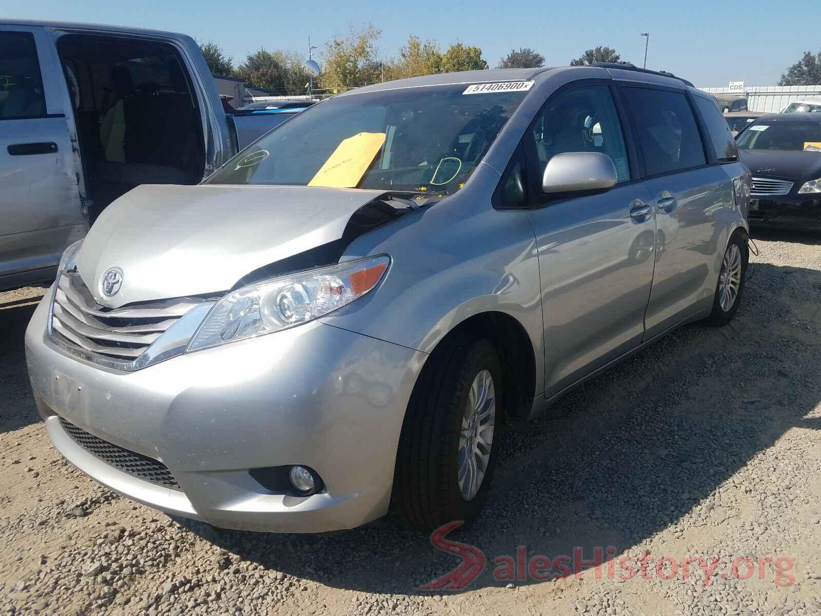 5TDYZ3DC9HS833562 2017 TOYOTA SIENNA