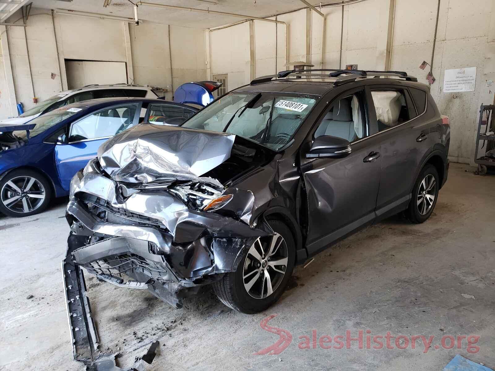 JTMWFREV4JD115812 2018 TOYOTA RAV4