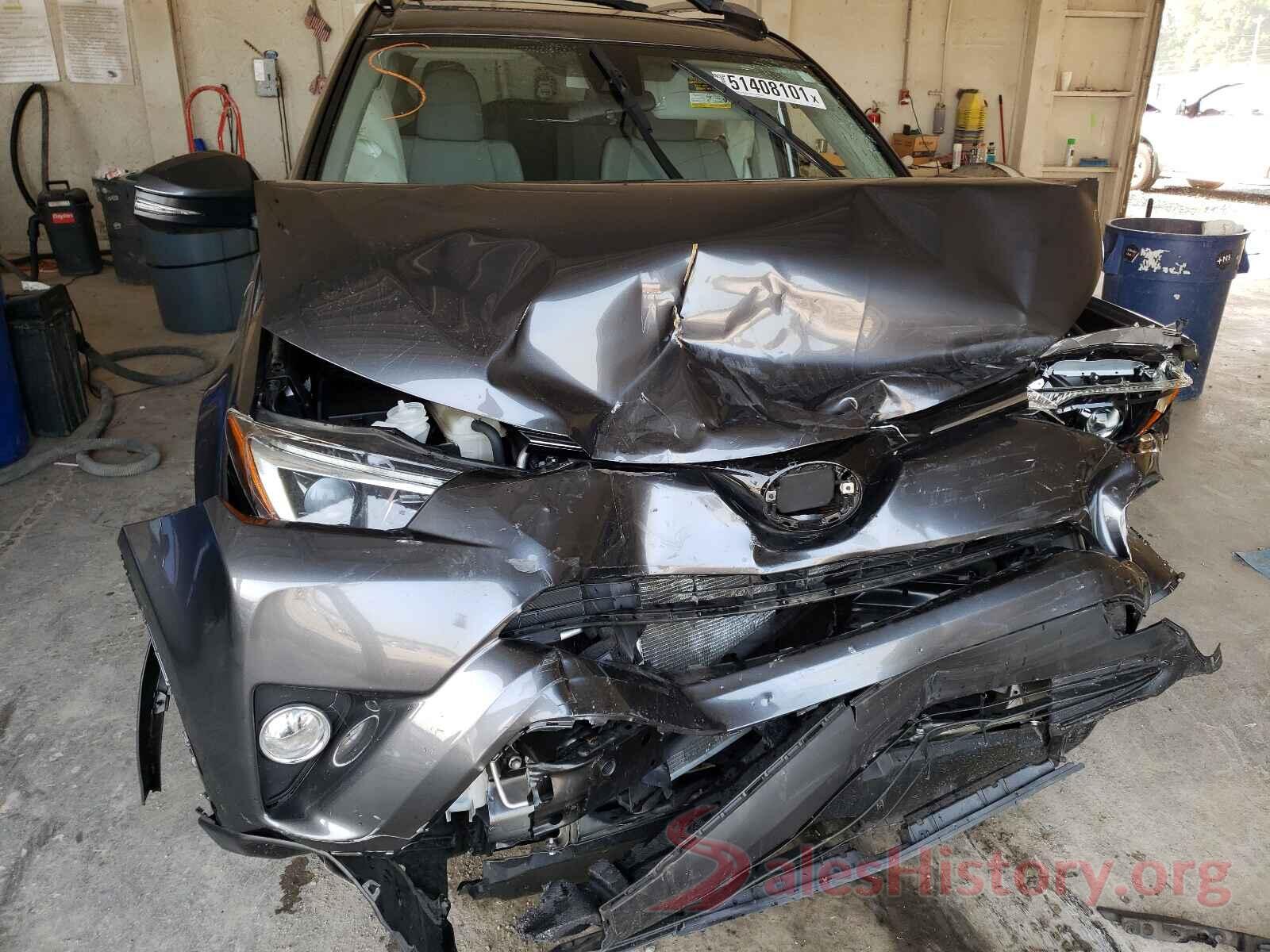 JTMWFREV4JD115812 2018 TOYOTA RAV4