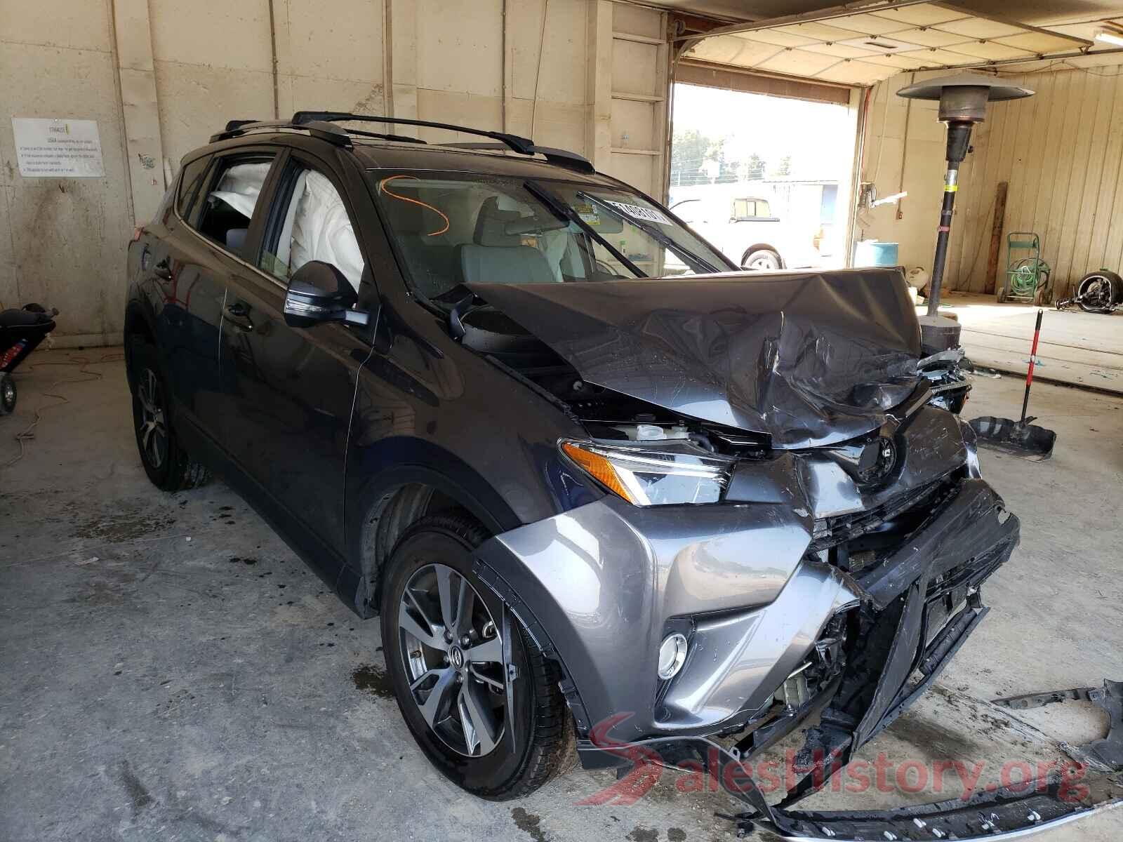 JTMWFREV4JD115812 2018 TOYOTA RAV4