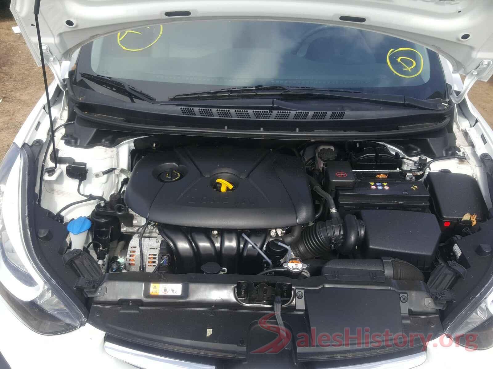 5NPDH4AE8GH750318 2016 HYUNDAI ELANTRA