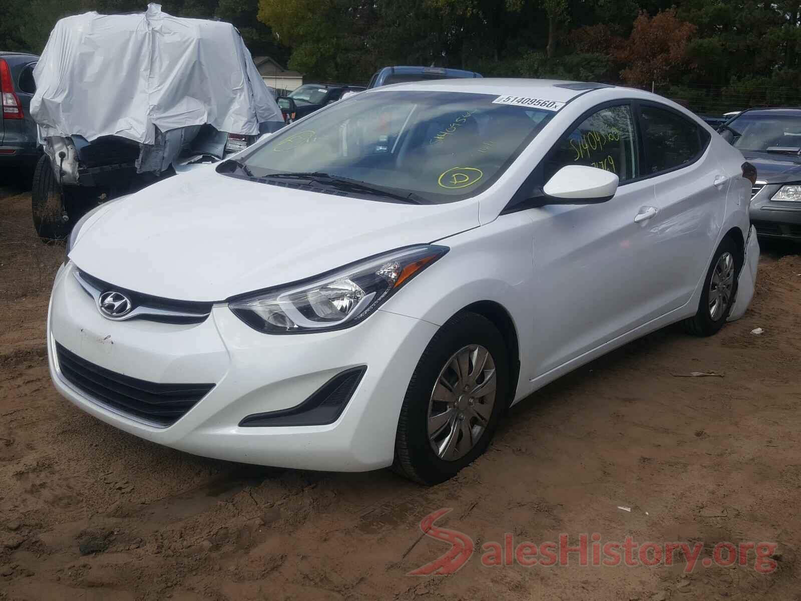 5NPDH4AE8GH750318 2016 HYUNDAI ELANTRA