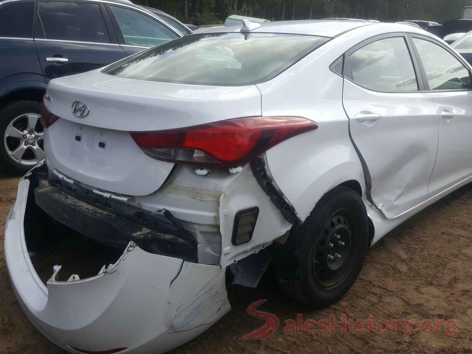 5NPDH4AE8GH750318 2016 HYUNDAI ELANTRA