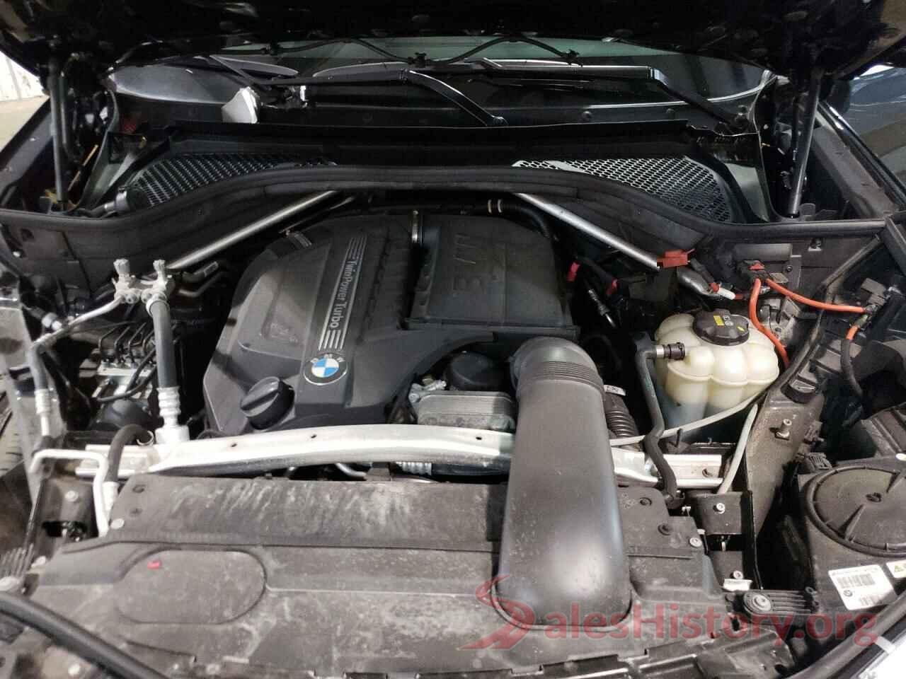 5UXKR0C5XJ0X88582 2018 BMW X5